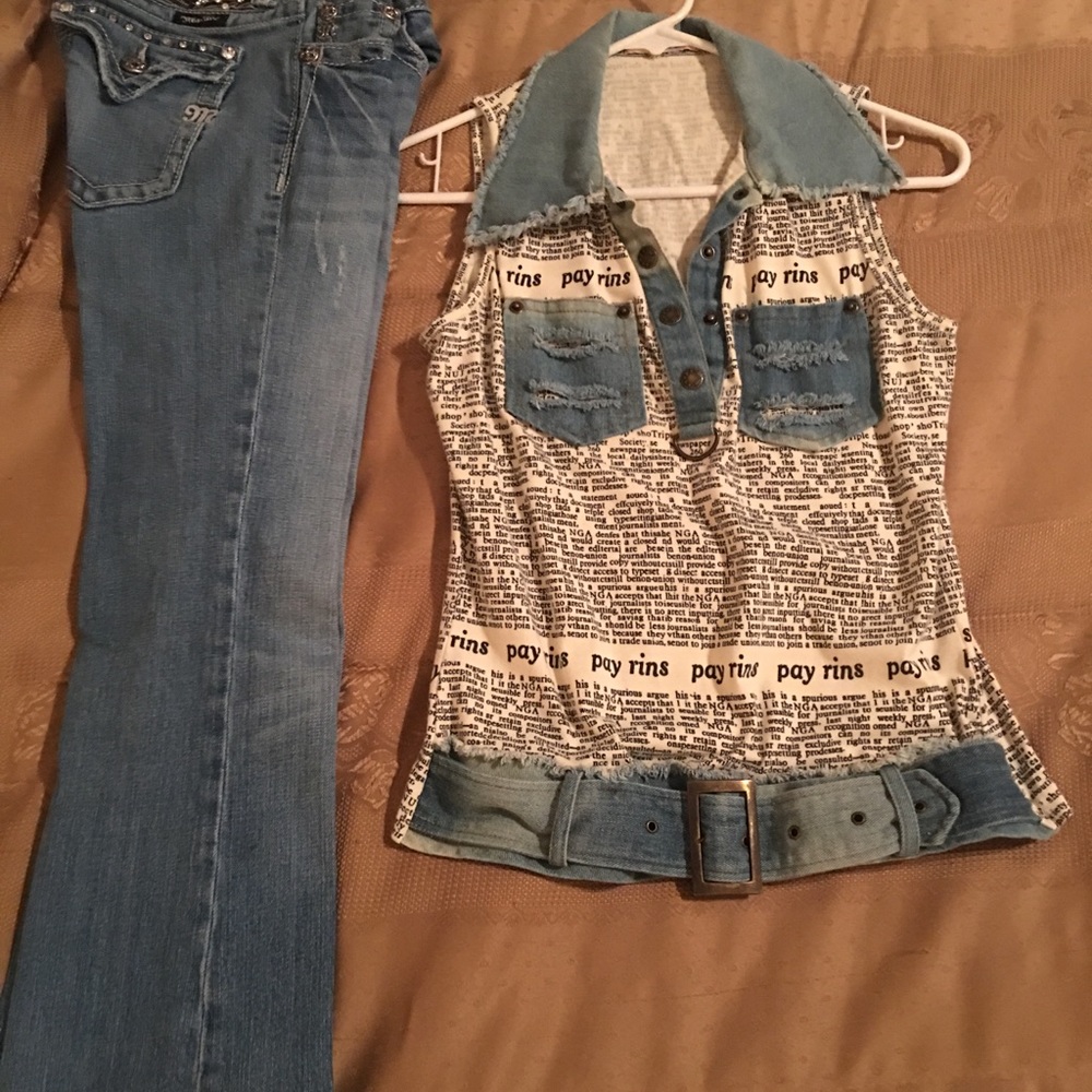 Women’s top size Medium
